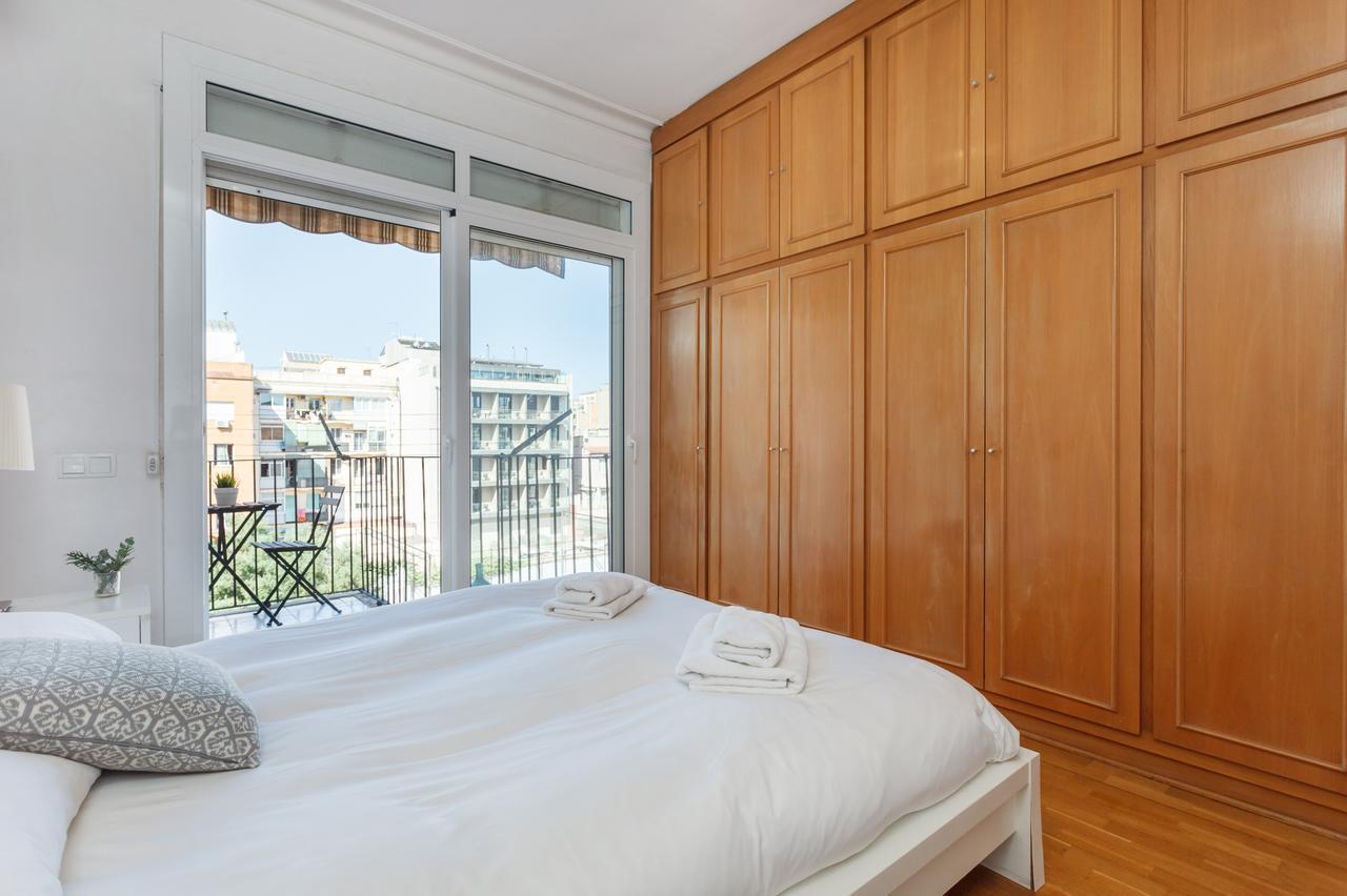 Apartmán Flateli Aribau Barcelona Exteriér fotografie