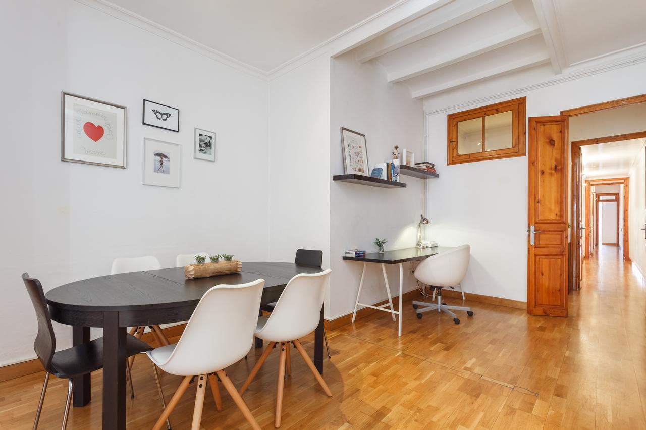 Apartmán Flateli Aribau Barcelona Exteriér fotografie